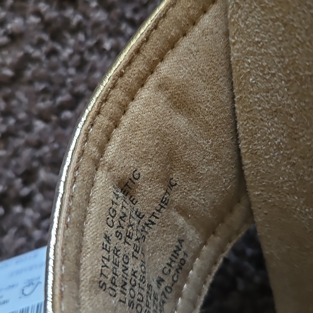 NEW J Crew Factory Gold Slide Sandals 8 M - Picture 4 of 5